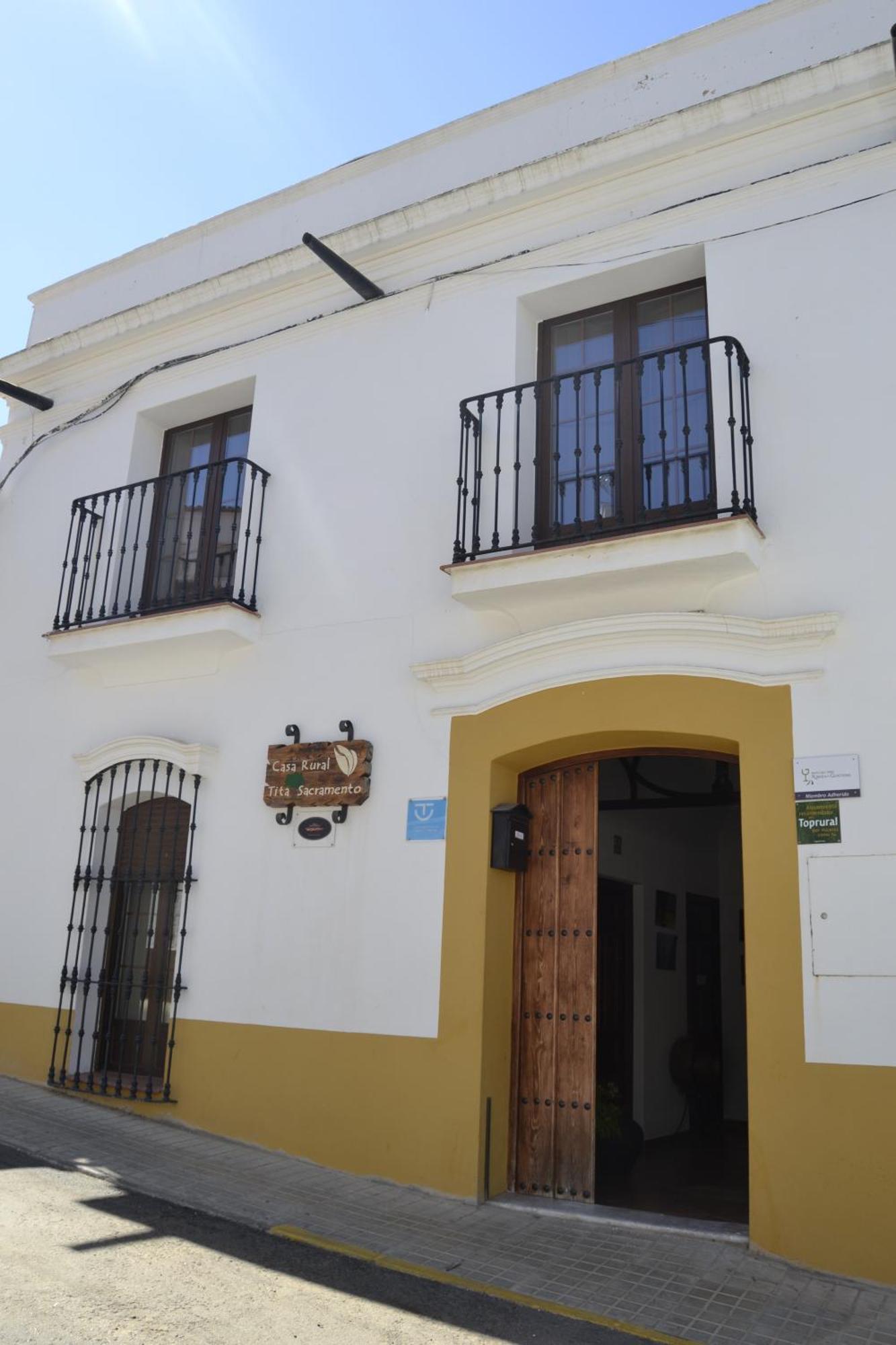 Casa Rural Tita Sacramento Hornachos Luaran gambar